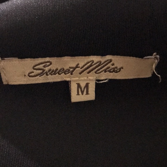 Sweet Miss Black Floral fitted dress with three quarter length sleeves. - Picture 6 of 8